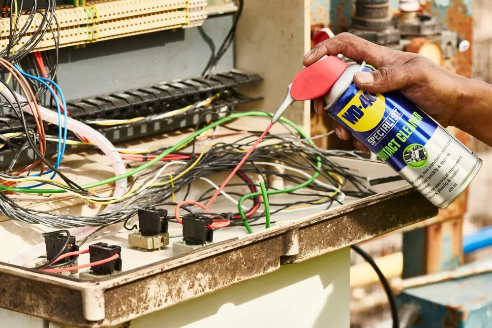 WD-40 Σπρέι Καθαρισμού Ηλεκτρικών Επαφών Specialist 400ML - Image 3
